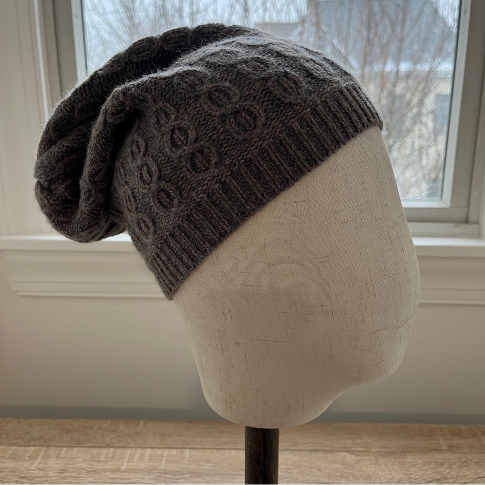 Portolano Gray Cable Knit Slouchy Beanie Cap Hat Natural Fibers Scandi Girl